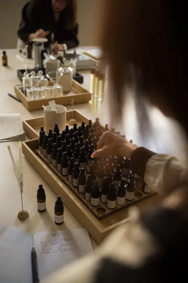 alma-babycare-parfum-workshop-winter-5-stunden-naturparfum-kurs image 1